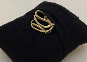 Coral branch ring with 14 scattered diamonds