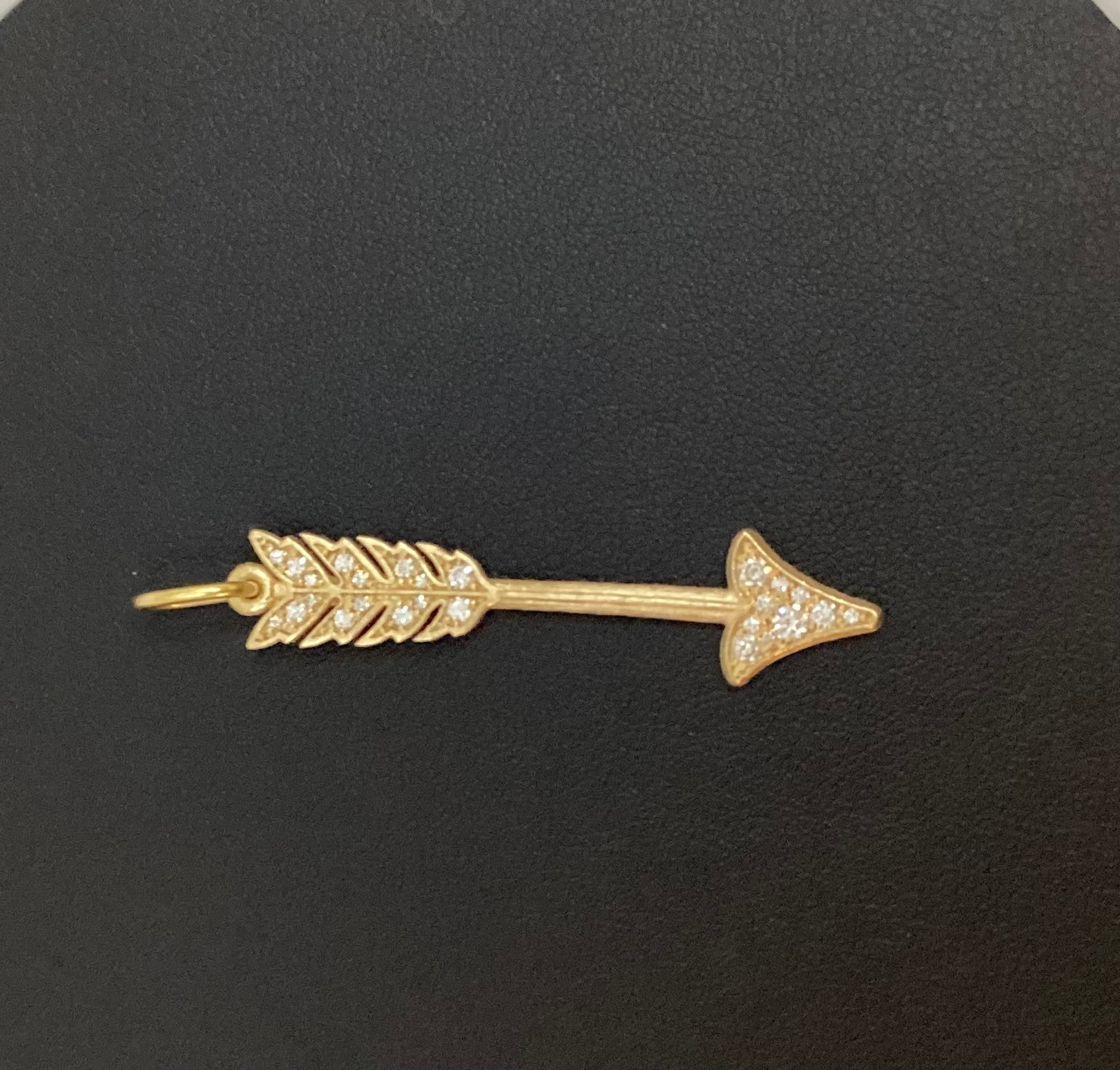 Erica Molinari small arrow charm