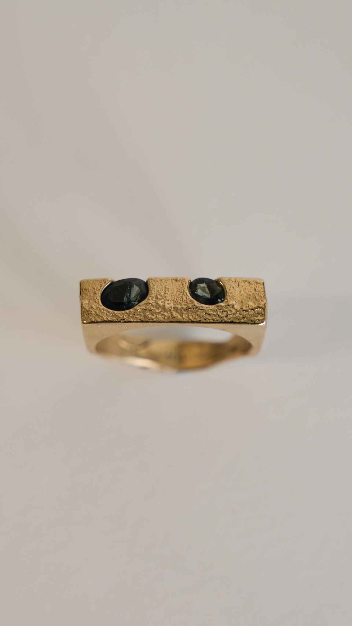 Halsted ring 2 Montana Sapphires