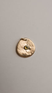 Halsted hammered pendant bezel set MT sapphire