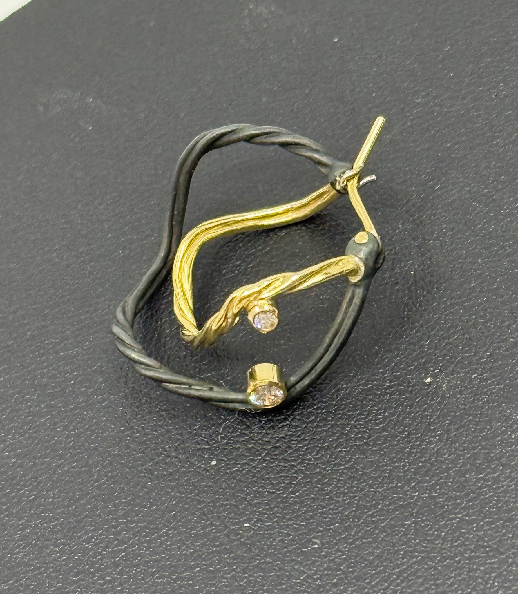 Sarah Graham Clover small double hoops