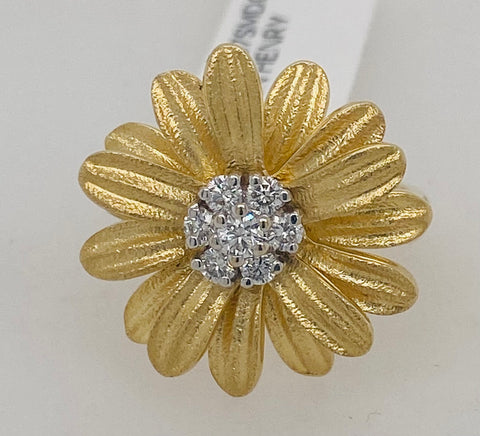 Small daisy ring