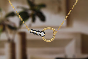 Scallop 4 Stone Circle Necklace