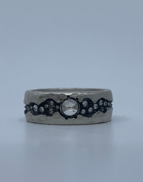 Silver Hammered Band with Inverted Diamonds in Fissure Set