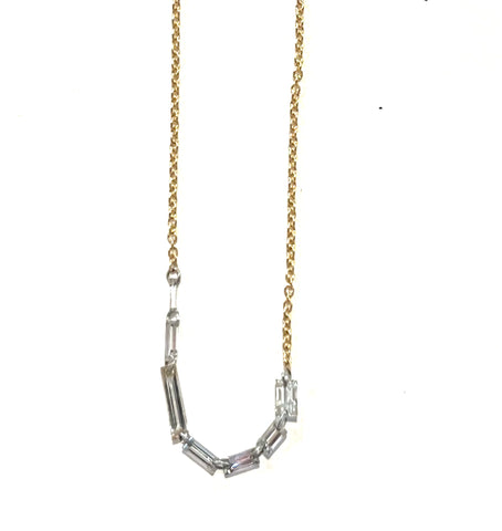 18k yellow gold necklace with baguette diamonds
